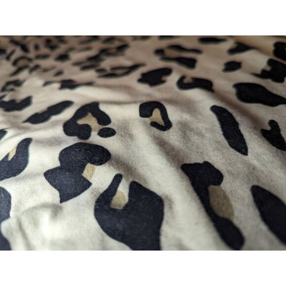 Tickled Teal Long Sleeve Lightweight Animal Print Women's Blouse Size Small - Picture 7 of 13